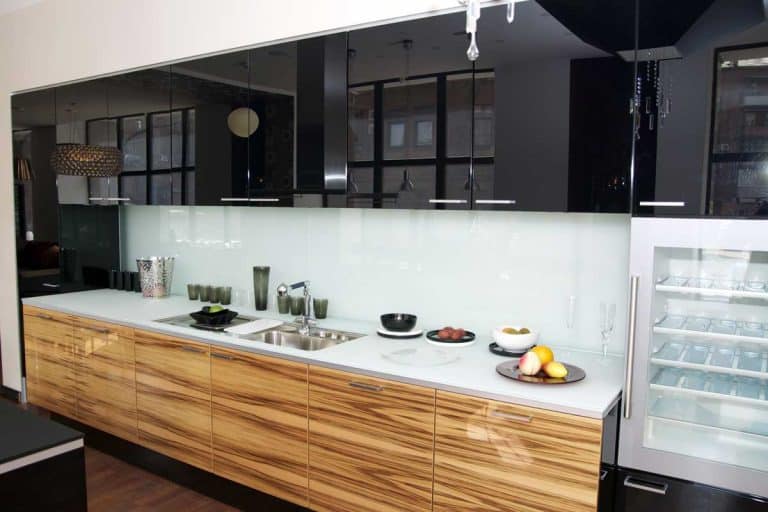 Should the Kitchen Countertops Match Cabinets