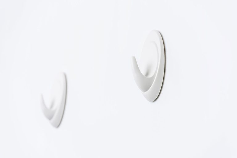 墙hooks on white background, Can You Use Command Hooks On Concrete?