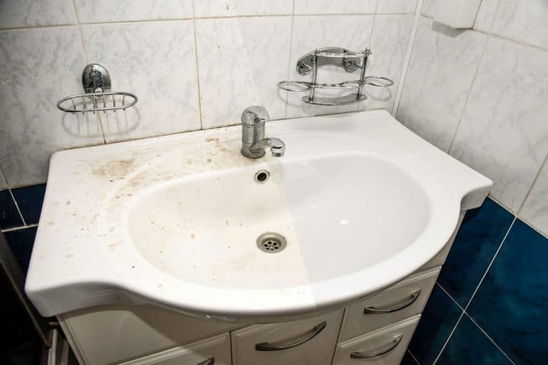 dirty clean bathroom sink before after, How To Remove Yellow Stains From A Bathroom Sink